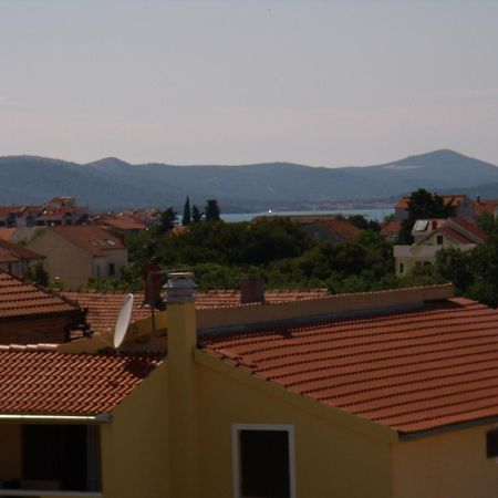 Apartments Tomic Biograd Na Moru Exteriör bild