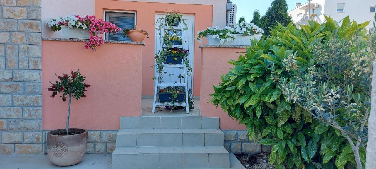 Apartments Tomic Biograd Na Moru Exteriör bild