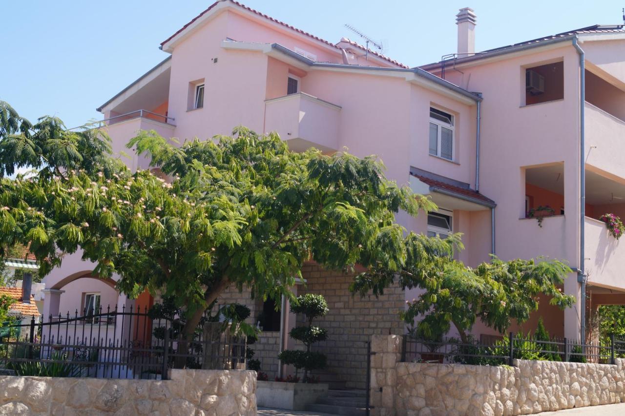 Apartments Tomic Biograd Na Moru Exteriör bild