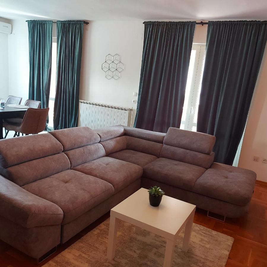 Apartments Tomic Biograd Na Moru Exteriör bild