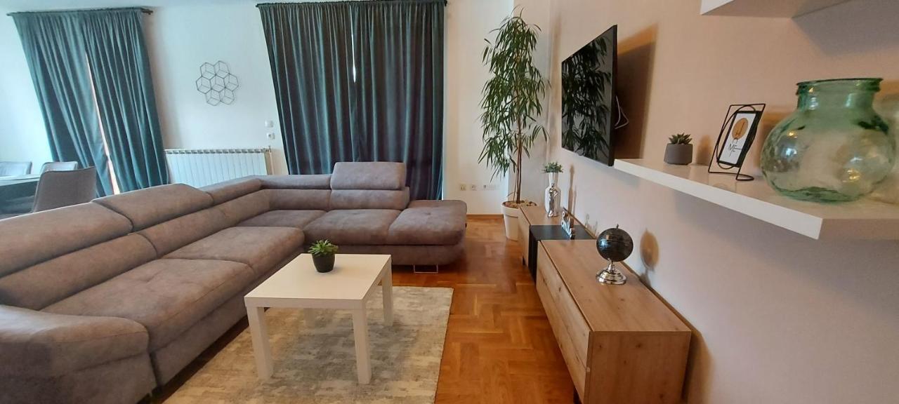 Apartments Tomic Biograd Na Moru Exteriör bild